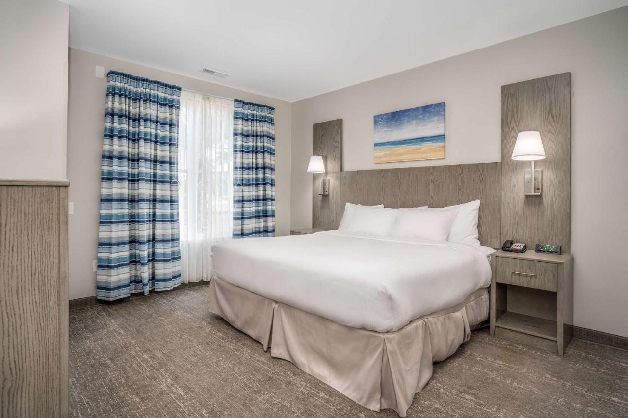 Lighthouse Suites - Best Western Signature Collection เอเมอรัลด์ไอเอิล ภายนอก รูปภาพ